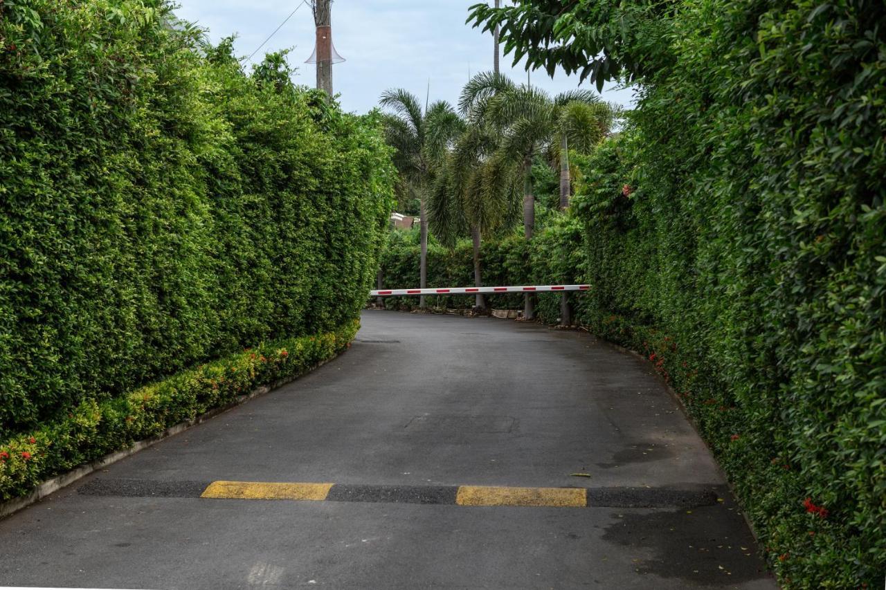 Laem Ka Residence By Tropiclook Rawai Luaran gambar